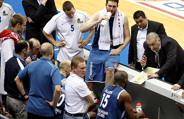 随着德布劳 随着德布劳